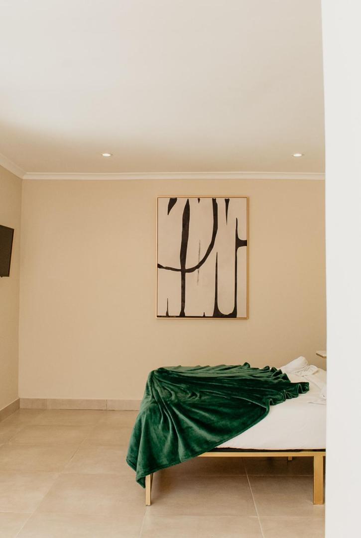 The Club On Plein Apart-hotel